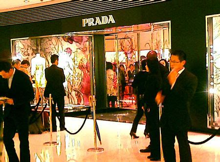 Prada: ,6 miliardi dalla quotazione in borsa. Ipo ad Hong Kong